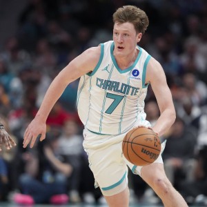 kaiyun-看你下半场了！克尼佩尔半场7中2&amp;三分1中0拿到4分5板1断1帽